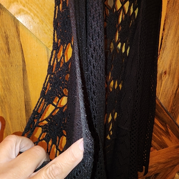 One world Black crocheted sweater vest 3X - Picture 4 of 8